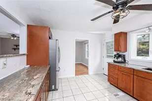 12945 Chamberlain Rd, Aurora, OH 44202 - Photo 13