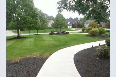 3062 Osage Way, Grandview Heights, OH 44147 - Photo 11