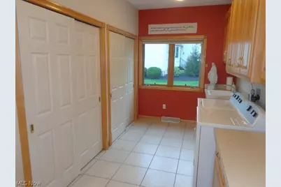 3062 Osage Way, Grandview Heights, OH 44147 - Photo 25