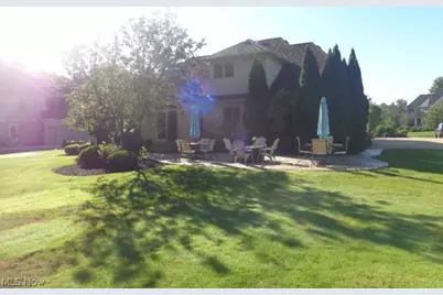 3062 Osage Way, Grandview Heights, OH 44147 - Photo 5