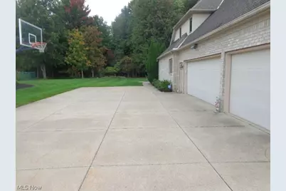 3062 Osage Way, Grandview Heights, OH 44147 - Photo 47