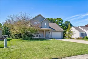 6107 Sky Rdg Ave NE, Louisville, OH 44641 - Photo 5