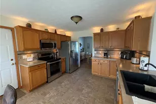 203 River's Edge Dr, Amherst, OH 44001 - Photo 13