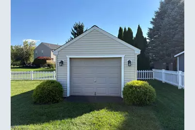 203 Rivers Edge Drive, Amherst, OH 44001 - Photo 21