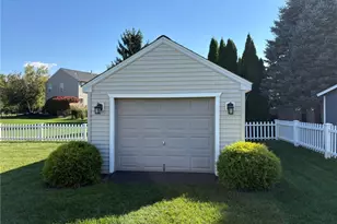 203 River's Edge Dr, Amherst, OH 44001 - Photo 21