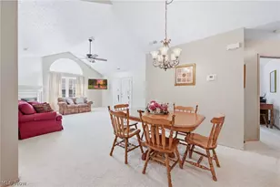 31 Parkside Cir, Canfield, OH 44406 - Photo 9