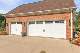5411 Bridgecreek Ave NW, Canton, OH 44718 - Photo 35