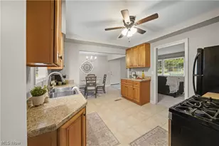 295 Cambridge Dr, Aurora, OH 44202 - Photo 9
