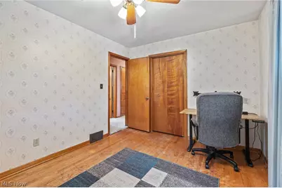 217 Clinton Avenue, Akron, OH 44301 - Photo 15