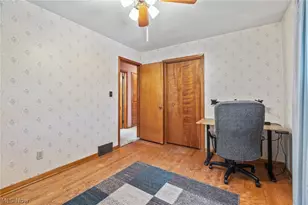 217 Clinton Ave, Akron, OH 44301 - Photo 15