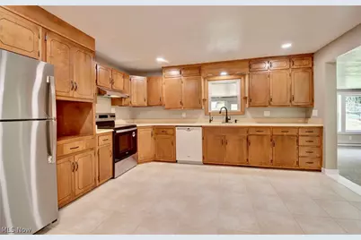 1184 Dawn Drive NE, New Philadelphia, OH 44663 - Photo 5
