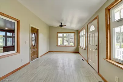 1184 Dawn Drive NE, New Philadelphia, OH 44663 - Photo 3