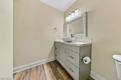 2033 Carlile Drive, Uniontown, OH 44685 - Photo 7