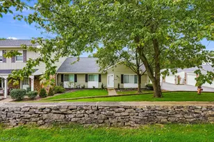2033 Carlile Dr, Uniontown, OH 44685 - Photo 45