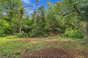 460 Rock Creek Run, Amherst, OH 44001 - Photo 29