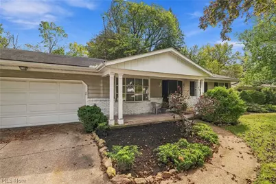 460 Rock Creek Run, Amherst, OH 44001 - Photo 5