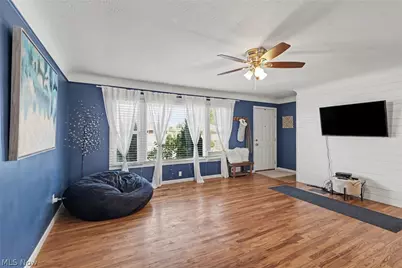 578 E Hillsdale Avenue, Green Hills, OH 44131 - Photo 7