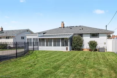 578 E Hillsdale Avenue, Green Hills, OH 44131 - Photo 29