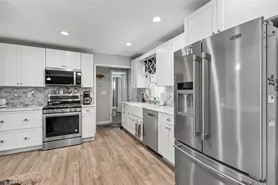578 E Hillsdale Avenue, Green Hills, OH 44131 - Photo 5