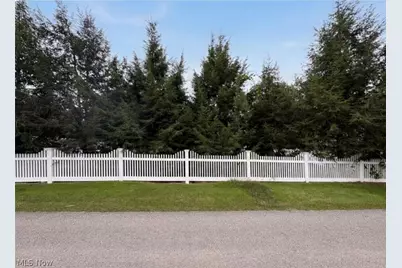 65240 Hillview Avenue, Bellaire, OH 43906 - Photo 5