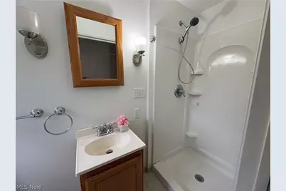 65240 Hillview Avenue, Bellaire, OH 43906 - Photo 33