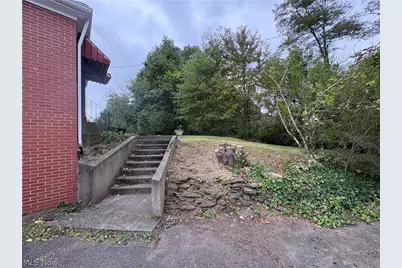 65240 Hillview Avenue, Bellaire, OH 43906 - Photo 7