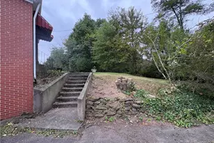 65240 Hillview Ave, Bellaire, OH 43906 - Photo 7