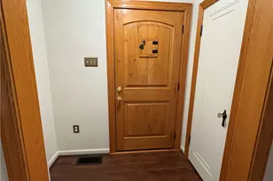 65240 Hillview Ave, Bellaire, OH 43906 - Photo 13