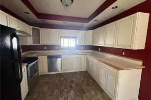 107 Elmwood Ave, Barberton, OH 44203 - Photo 3