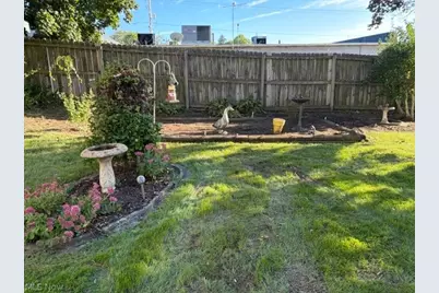 884 Hartshorn Street, Alliance, OH 44601 - Photo 25