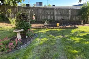 884 Hartshorn St, Alliance, OH 44601 - Photo 25
