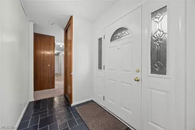 5638 Mills Creek Lane, North Ridgeville, OH 44039 - Photo 3