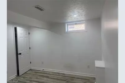 6425 Woodmoor Avenue NW, Canton, OH 44718 - Photo 19