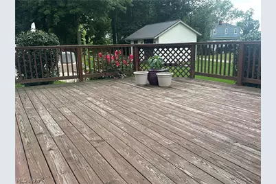 6425 Woodmoor Avenue NW, Canton, OH 44718 - Photo 27