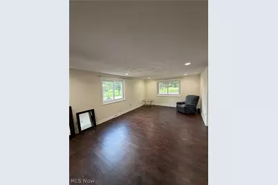 6425 Woodmoor Avenue NW, Canton, OH 44718 - Photo 3