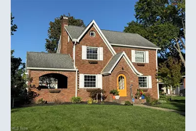 822 3rd Street NW, New Philadelphia, OH 44663 - Photo 1