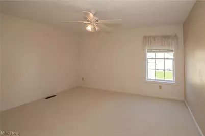1643 Southpointe Circle NE, Canton, OH 44714 - Photo 33