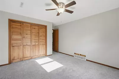 4050 Kings Court, Zanesville, OH 43701 - Photo 15