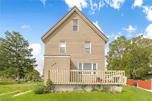 896 Huber St, Akron, OH 44306 - Photo 1