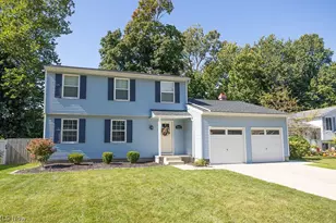 5812 Marine Pkwy, Mentor on the Lake, OH 44060 - Photo 3