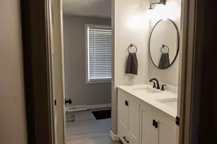 5812 Marine Pkwy, Mentor on the Lake, OH 44060 - Photo 25