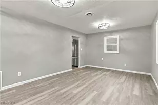330 Roosevelt Ave, Elyria, OH 44035 - Photo 5