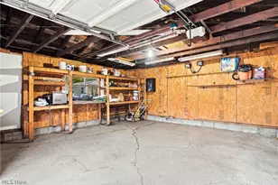 330 Roosevelt Ave, Elyria, OH 44035 - Photo 25