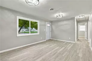 330 Roosevelt Ave, Elyria, OH 44035 - Photo 7