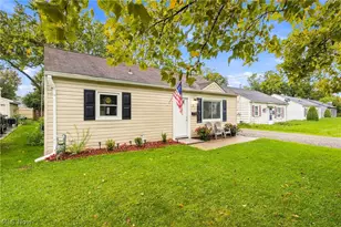 330 Roosevelt Ave, Elyria, OH 44035 - Photo 3