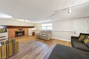 111 Edgefield Dr, Elyria, OH 44035 - Photo 15