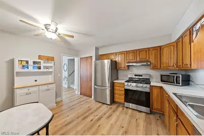 111 Edgefield Drive, Elyria, OH 44035 - Photo 5