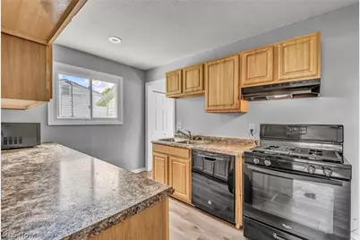 2633 Fairfax Street, Streetsboro, OH 44241 - Photo 7