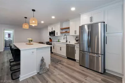 17677 Eastbrook Trail, Chagrin Falls, OH 44023 - Photo 7