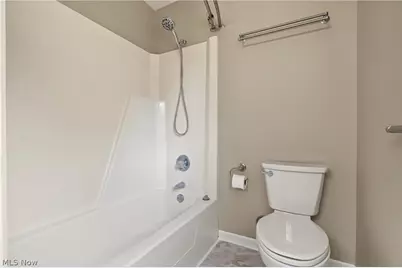 1056 Mohawk Trail SW, Hartville, OH 44632 - Photo 23